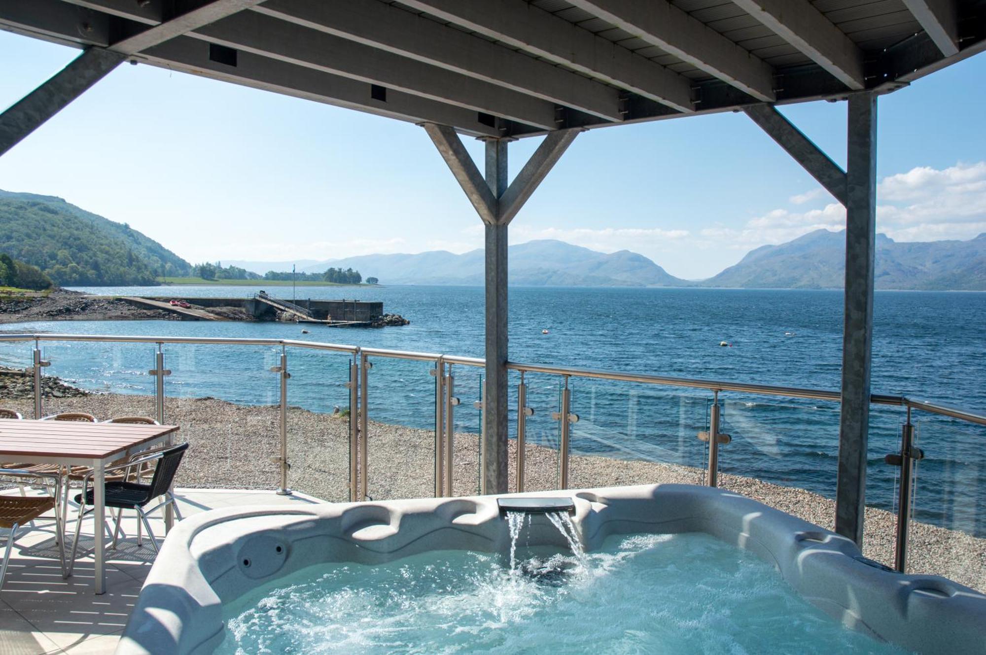 Beach Houses With Hot Tubs Glencoe Exterior foto